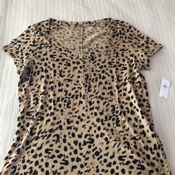 BANANA REPUBLIC Animal Print Slub Cotton-Modal Scoop-Neck T-Shirt - Picture 2 of 10
